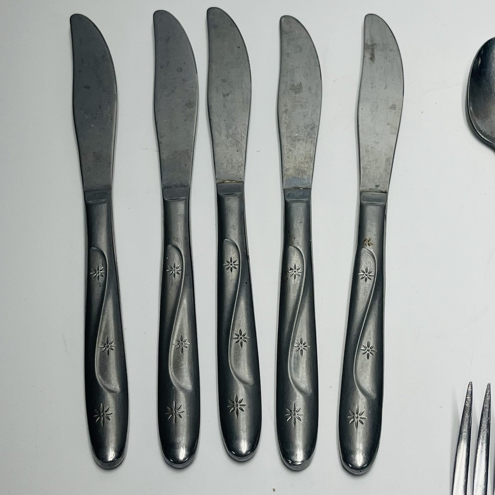 Lot‎ Of 12 Vintage Americana Star Stainless Flatware MCM Atomic Starburst - Picture 2 of 5
